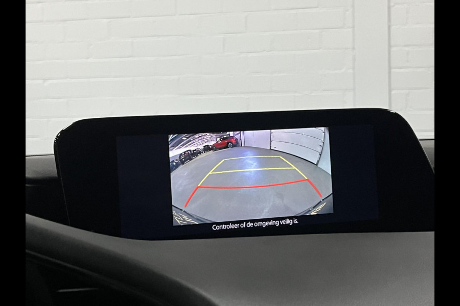 Mazda 3 2.0 Al-Selection Adapt. Cruise | Stuur-/stoelverwarming | Achteruitrij camera | Head-up | Bliss
