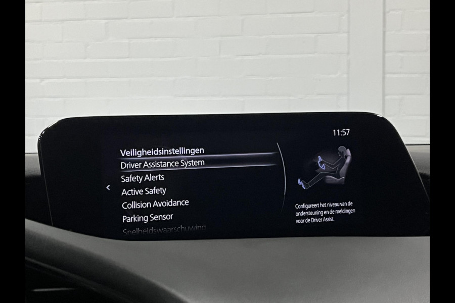 Mazda 3 2.0 Al-Selection Adapt. Cruise | Stuur-/stoelverwarming | Achteruitrij camera | Head-up | Bliss
