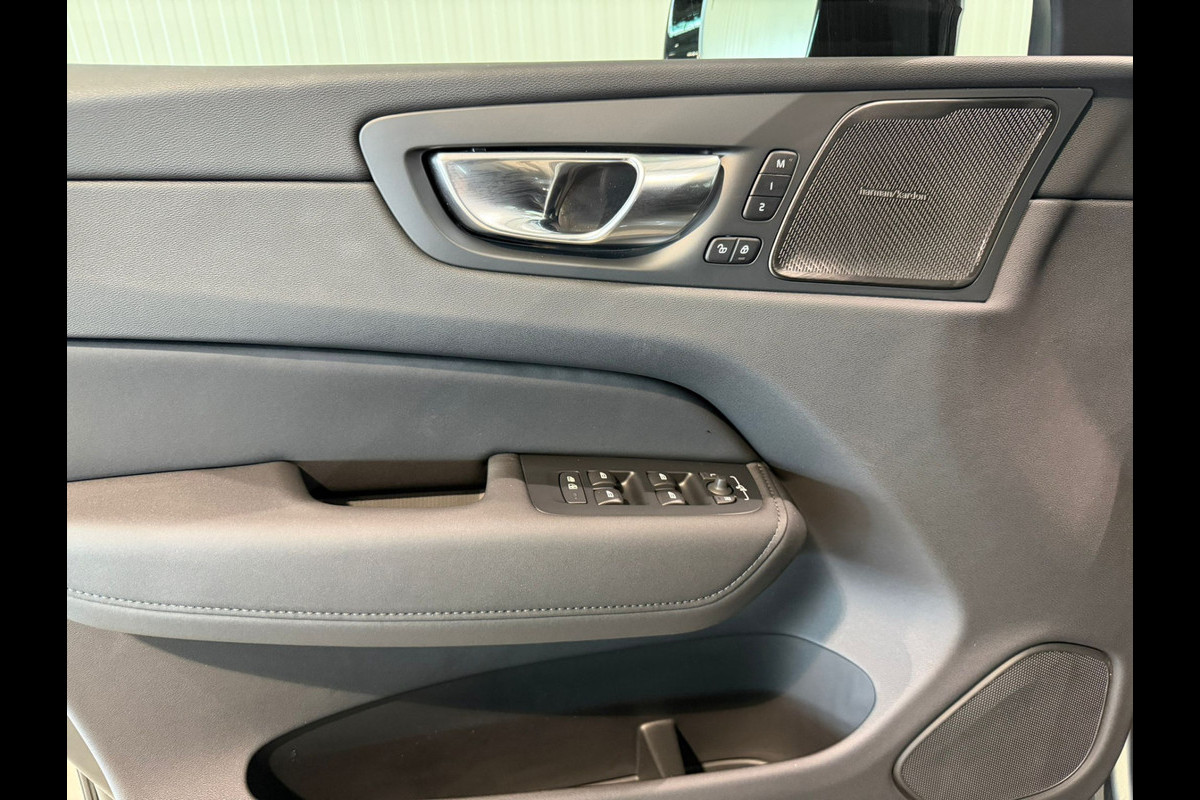 Volvo XC60 T6 Aut. Plus Dark ACC Luchtvering 360camera Stoelverwarming Leder 350pk