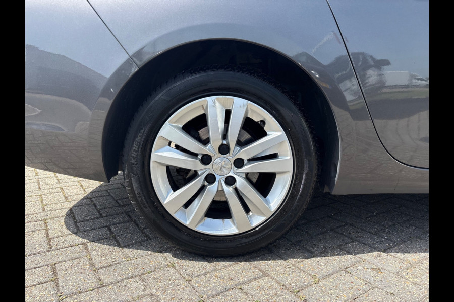 Peugeot 308 SW 1.2PureTech Blue Lease Executive PANO/CARPLAY