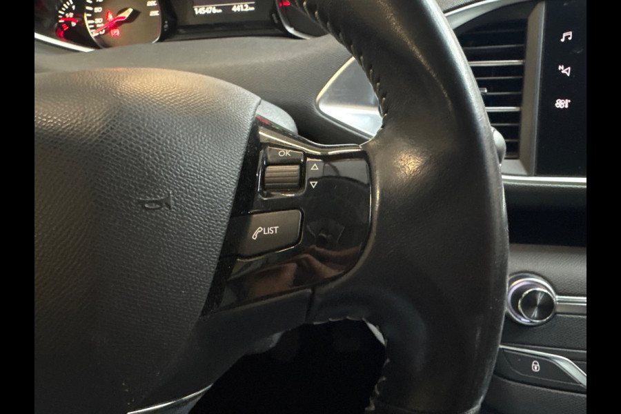 Peugeot 308 SW 1.2PureTech Blue Lease Executive PANO/CARPLAY