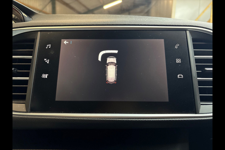 Peugeot 308 SW 1.2PureTech Blue Lease Executive PANO/CARPLAY