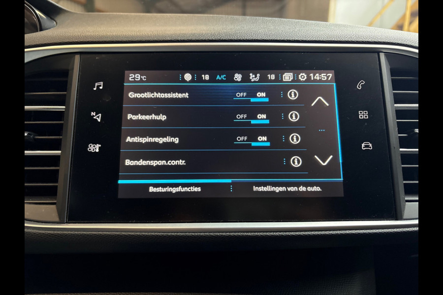 Peugeot 308 SW 1.2PureTech Blue Lease Executive PANO/CARPLAY