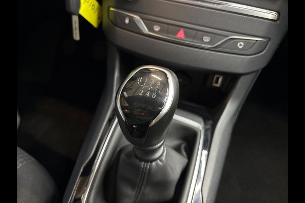 Peugeot 308 SW 1.2PureTech Blue Lease Executive PANO/CARPLAY