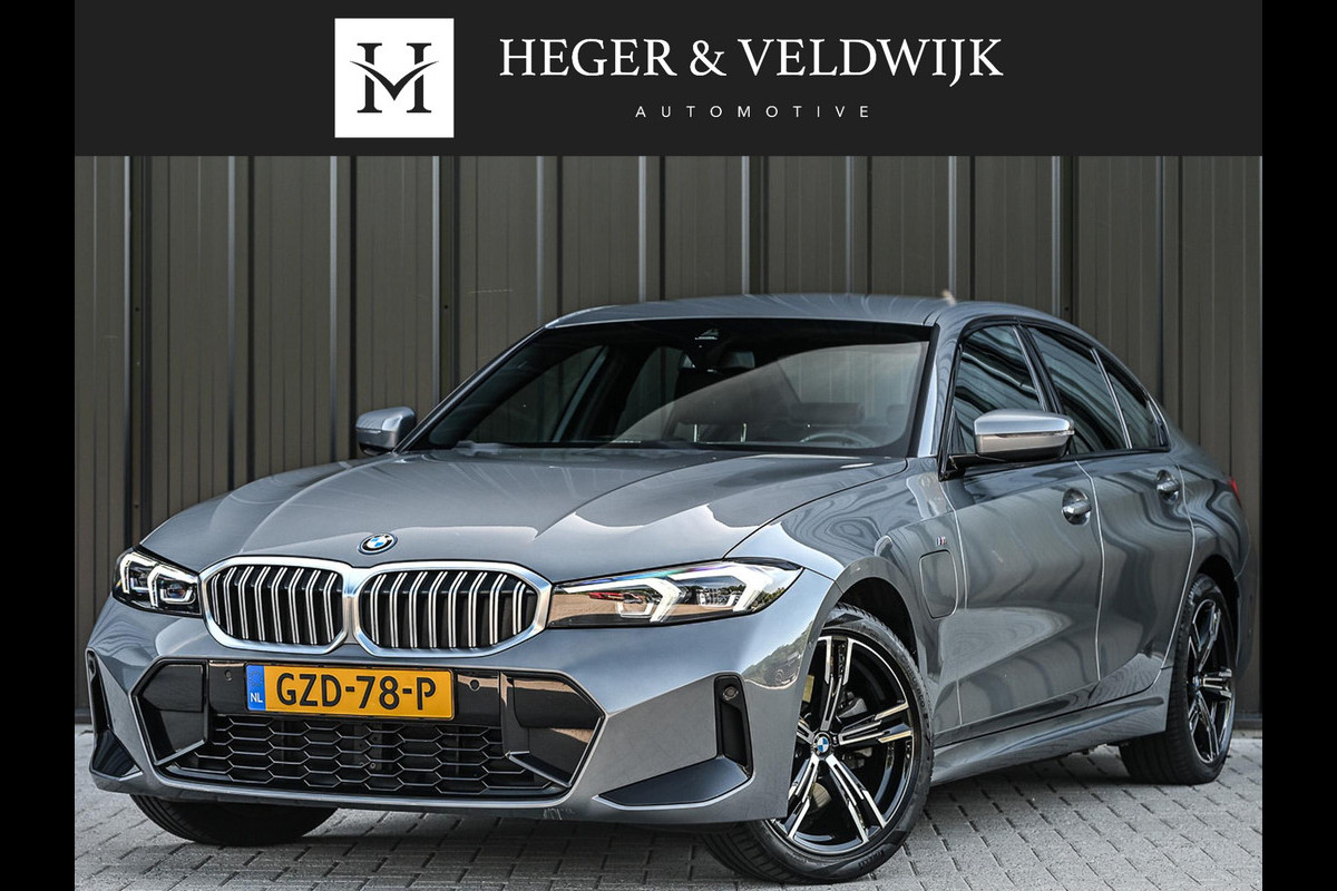 BMW 3-serie 330e | M-Sport | Facelift | Shadowline | Led Koplampen | Camera | NL auto | Stoelverwarming