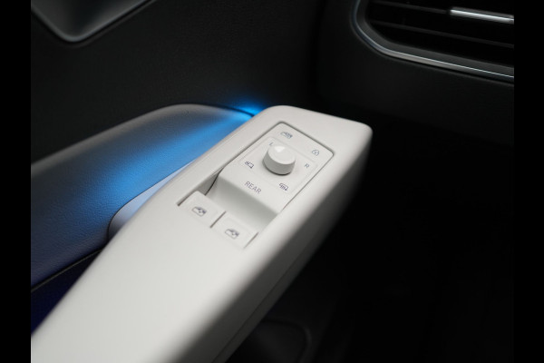 Volkswagen ID.3 Pro S 77 kWh 204pk Dealer O.H. | Adaptive Cruise | Alcantara Sportstoelen & Stuur Verwarmd | Sfeerverlichting | Apple Carplay | Navigatie | DAB | Virtual Cockpit |
