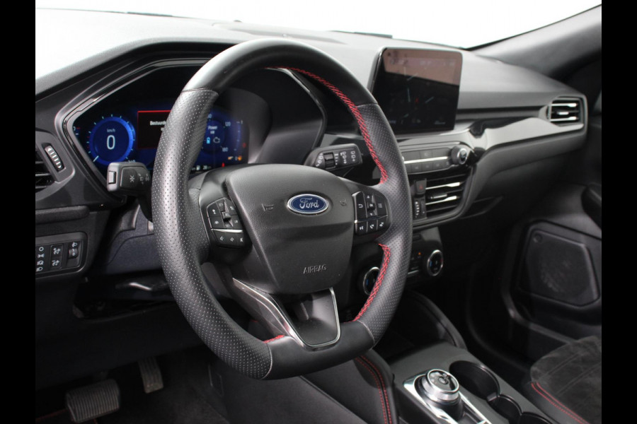 Ford Kuga 2.5 PHEV ST-Line X B&O Climate Control Navigatie Camera Elektrische Achterklep Verwarmbare voorstoelen Parkeersensoren voor & achter Verwarmbare voorruit Lichtmetalen velgen