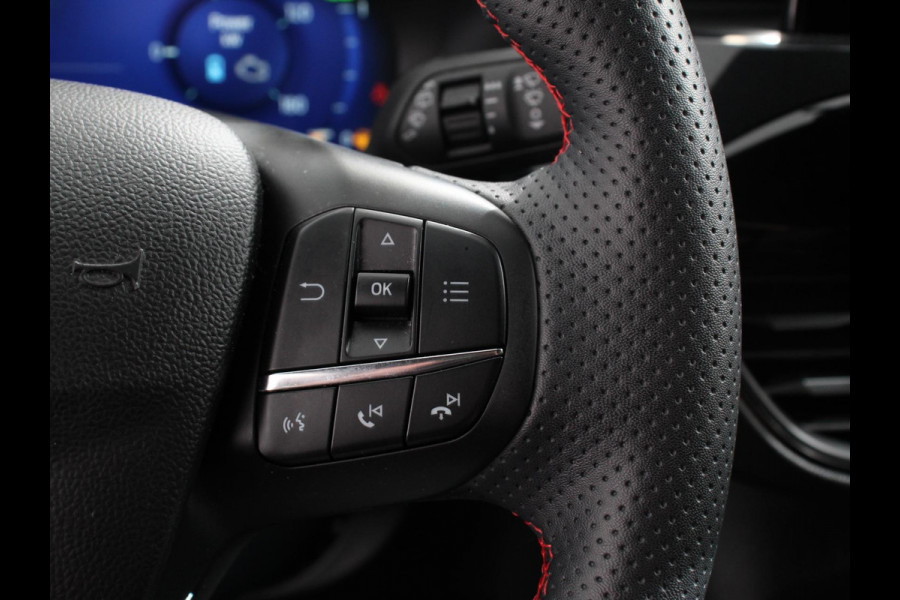 Ford Kuga 2.5 PHEV ST-Line X B&O Climate Control Navigatie Camera Elektrische Achterklep Verwarmbare voorstoelen Parkeersensoren voor & achter Verwarmbare voorruit Lichtmetalen velgen