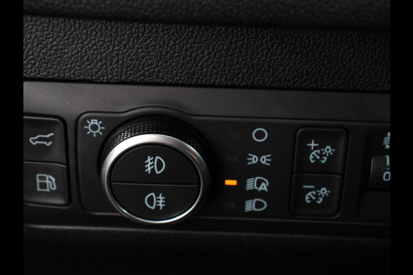 Ford Kuga 2.5 PHEV ST-Line X B&O Climate Control Navigatie Camera Elektrische Achterklep Verwarmbare voorstoelen Parkeersensoren voor & achter Verwarmbare voorruit Lichtmetalen velgen