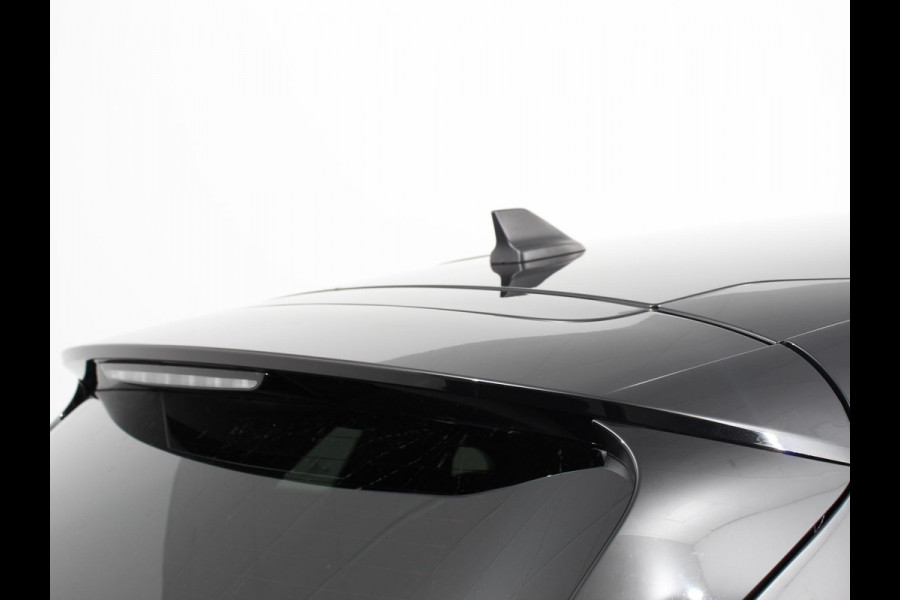 Ford Kuga 2.5 PHEV ST-Line X B&O Climate Control Navigatie Camera Elektrische Achterklep Verwarmbare voorstoelen Parkeersensoren voor & achter Verwarmbare voorruit Lichtmetalen velgen