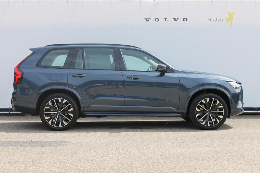 Volvo XC90 T8 455PK Autom Plug-in hybrid AWD Ultra Dark Luchtvering / Massagefunctie voorstoelen / Semi elektrisch wegklapbare trekhaak / Gelamineerd glas / Stoelventilatie / 21" lichtmetalen velgen