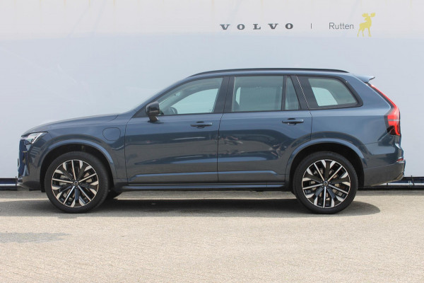 Volvo XC90 T8 455PK Autom Plug-in hybrid AWD Ultra Dark Luchtvering / Massagefunctie voorstoelen / Semi elektrisch wegklapbare trekhaak / Gelamineerd glas / Stoelventilatie / 21" lichtmetalen velgen