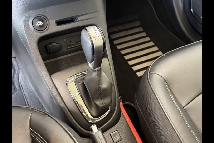 Renault Captur 1.2 TCe Initiale Paris Navi | Bose | Pano | Leder | Camera | Stoelverwarming |