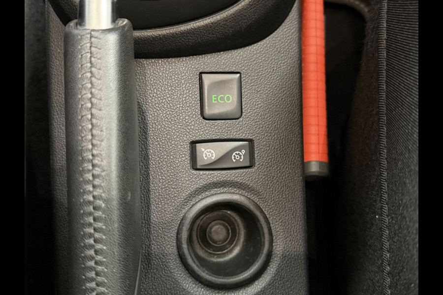 Renault Captur 1.2 TCe Initiale Paris Navi | Bose | Pano | Leder | Camera | Stoelverwarming |