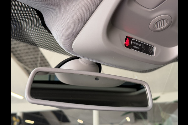 Renault Captur 1.2 TCe Initiale Paris Navi | Bose | Pano | Leder | Camera | Stoelverwarming |