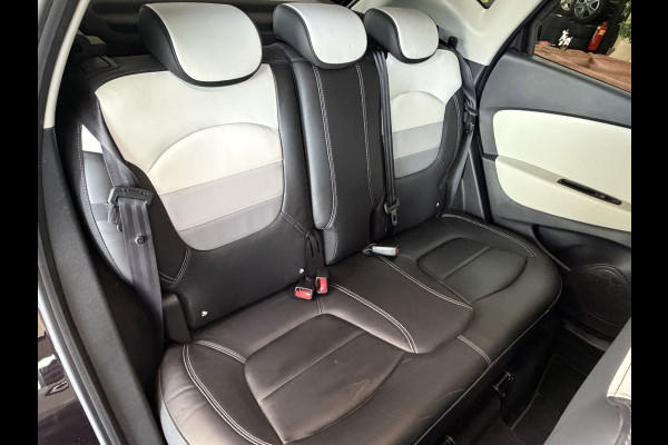 Renault Captur 1.2 TCe Initiale Paris Navi | Bose | Pano | Leder | Camera | Stoelverwarming |