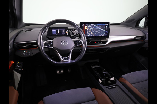 Volkswagen ID.4 Max 77 kWh | Panoramadak | SoH 88,96 % | Navigatie | 360 camera | Apple Carplay/Android Auto | Elek verstelbare stoel(en) | 21" Velgen | Elek Achterklep | Dode hoek Sensoren |