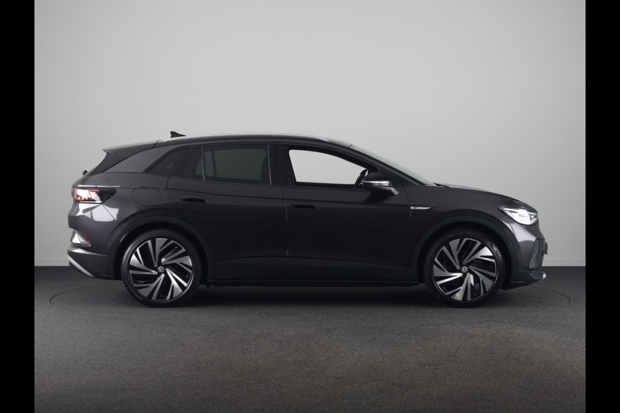 Volkswagen ID.4 Max 77 kWh | Panoramadak | SoH 88,96 % | Navigatie | 360 camera | Apple Carplay/Android Auto | Elek verstelbare stoel(en) | 21" Velgen | Elek Achterklep | Dode hoek Sensoren |