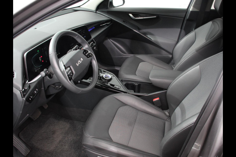 Kia Niro 1.6 GDi Hybrid DynamicPlusLine Navigatie Apple Carplay Android Auto Camera Parkeersensoren Adaptive Cruise Control Stoel- en stuurverwarming Dodehoekdetectie Climate Control Lichtmetalen velgen