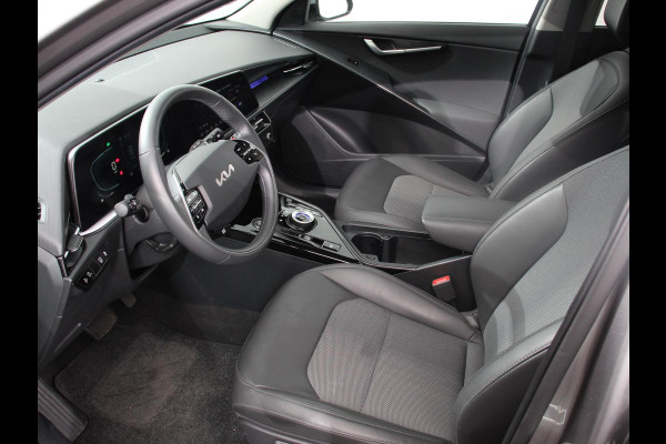 Kia Niro 1.6 GDi Hybrid DynamicPlusLine Navigatie Apple Carplay Android Auto Camera Parkeersensoren Adaptive Cruise Control Stoel- en stuurverwarming Dodehoekdetectie Climate Control Lichtmetalen velgen