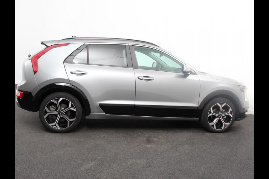 Kia Niro 1.6 GDi Hybrid DynamicPlusLine Navigatie Apple Carplay Android Auto Camera Parkeersensoren Adaptive Cruise Control Stoel- en stuurverwarming Dodehoekdetectie Climate Control Lichtmetalen velgen