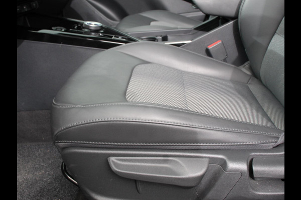 Kia Niro 1.6 GDi Hybrid DynamicPlusLine Navigatie Apple Carplay Android Auto Camera Parkeersensoren Adaptive Cruise Control Stoel- en stuurverwarming Dodehoekdetectie Climate Control Lichtmetalen velgen