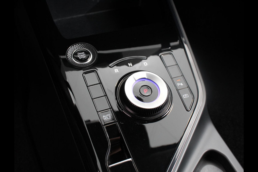 Kia Niro 1.6 GDi Hybrid DynamicPlusLine Navigatie Apple Carplay Android Auto Camera Parkeersensoren Adaptive Cruise Control Stoel- en stuurverwarming Dodehoekdetectie Climate Control Lichtmetalen velgen