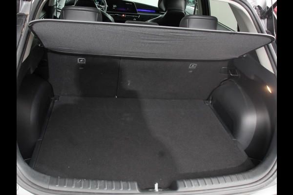 Kia Niro 1.6 GDi Hybrid DynamicPlusLine Navigatie Apple Carplay Android Auto Camera Parkeersensoren Adaptive Cruise Control Stoel- en stuurverwarming Dodehoekdetectie Climate Control Lichtmetalen velgen