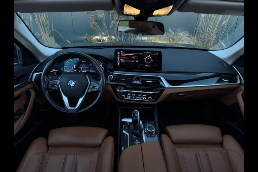 BMW 5 Serie 520e LCI High Executive | Facelift | Pano | Leder