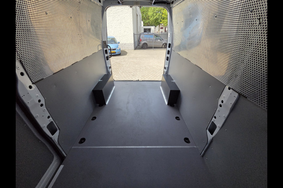 Renault Master T35 2.3 dCi L3/ H2 150 pk Energy Comfort uitvoering 1eigenaar !!!