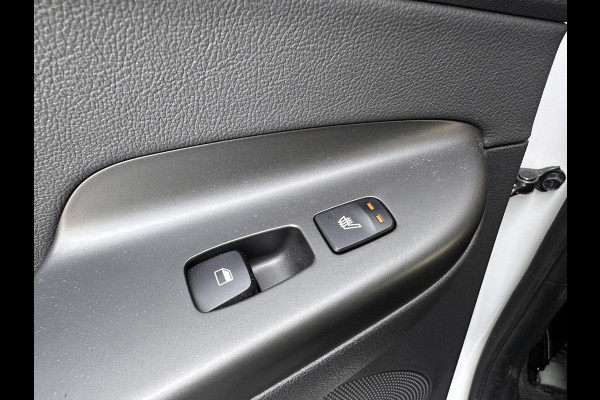 Hyundai Kona EV Premium 64 kWh | SOH: 97,6% | 3 Fase | Full Options | NAP | Leder |  Stoelkoeling & Verwarming | LED | Blind-spot | Lage Km-stand! |