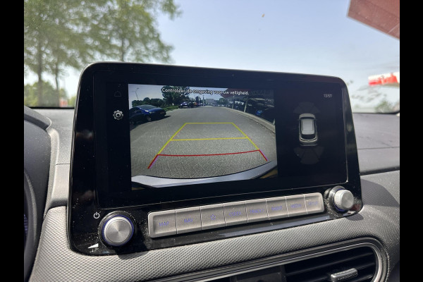 Hyundai Kona EV Premium 64 kWh | SOH: 97,6% | 3 Fase | Full Options | NAP | Leder |  Stoelkoeling & Verwarming | LED | Blind-spot | Lage Km-stand! |
