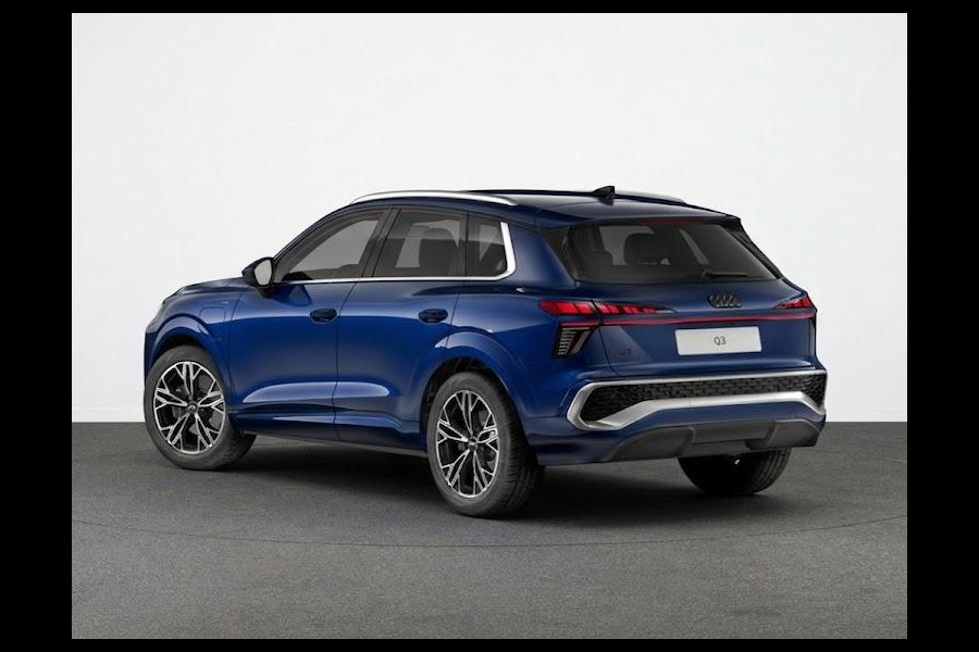 Audi Q3 Advanced edition e-hybrid 272 pk | Techniekpakket plus | S line interieur sportstoelen | Laadconcept compact | Privacy glas |