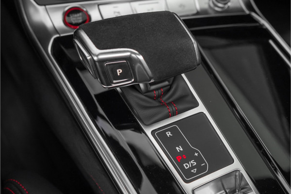 Audi A6 Avant RS 6 TFSI Quattro RS Dynamic Plus Carbon B&O Nachtzicht RS Sport Uitlaat