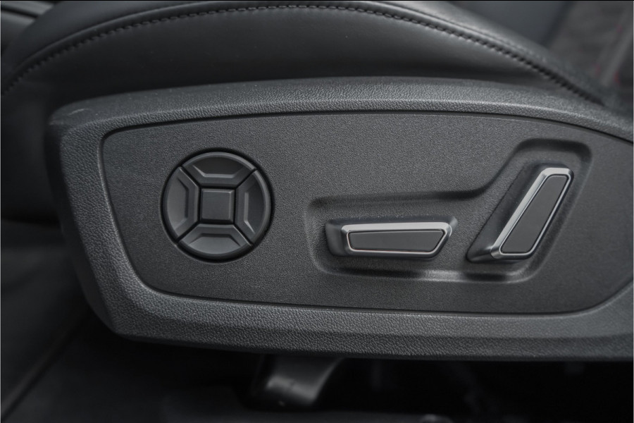 Audi A6 Avant RS 6 TFSI Quattro RS Dynamic Plus Carbon B&O Nachtzicht RS Sport Uitlaat