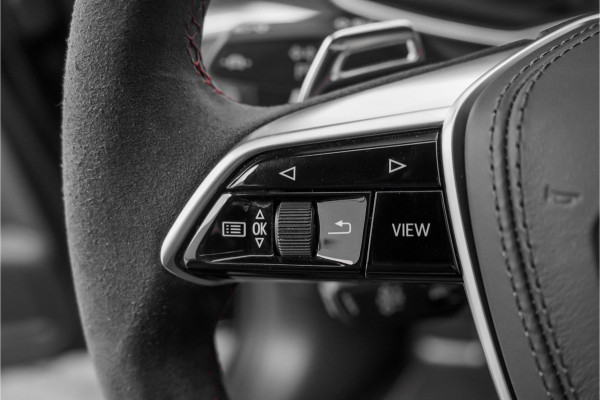 Audi A6 Avant RS 6 TFSI Quattro RS Dynamic Plus Carbon B&O Nachtzicht RS Sport Uitlaat
