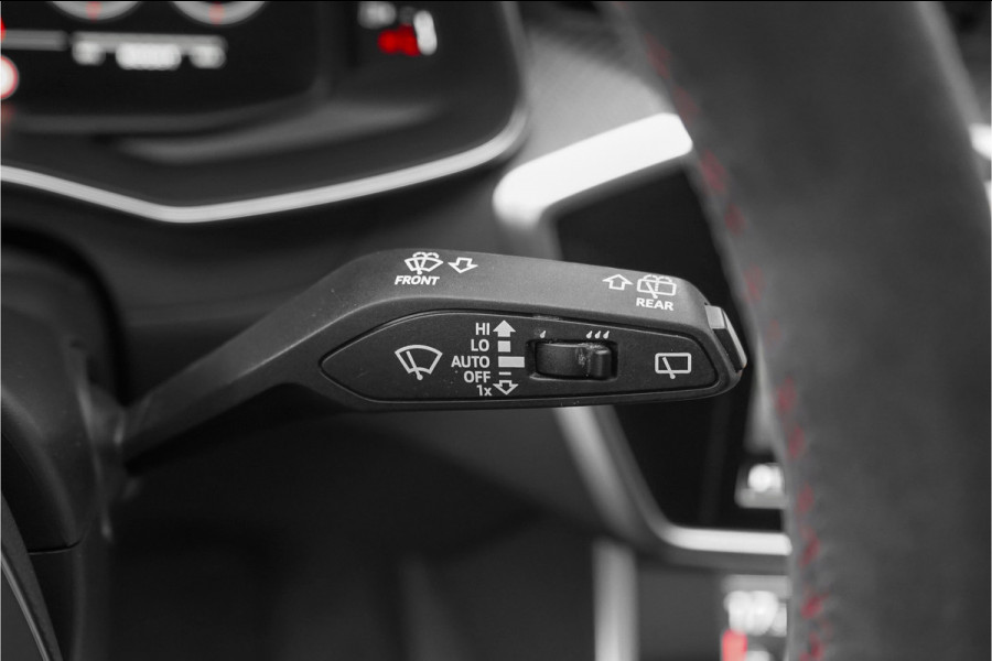 Audi A6 Avant RS 6 TFSI Quattro RS Dynamic Plus Carbon B&O Nachtzicht RS Sport Uitlaat