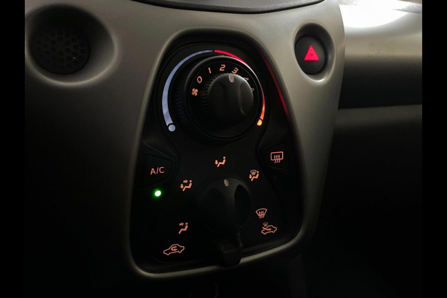 Citroën C1 1.0 e-VTi Feel AIRCO BLUETOOTH CARKIT PRIVACY GLAS CHROOM SPIEGELS SPARCO NIEUWSTAAT