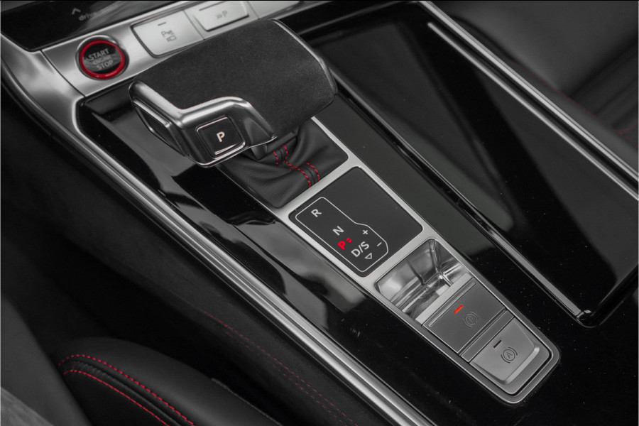Audi A6 Avant RS 6 TFSI Quattro RS Dynamic Plus Carbon B&O Nachtzicht RS Sport Uitlaat