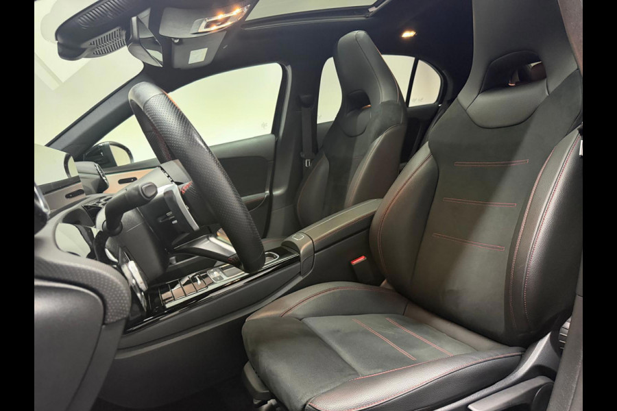 Mercedes-Benz A-Klasse 180 AMG Pano Keyless Sfeerv LED Camera
