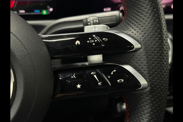 Mercedes-Benz A-Klasse 180 AMG Pano Keyless Sfeerv LED Camera