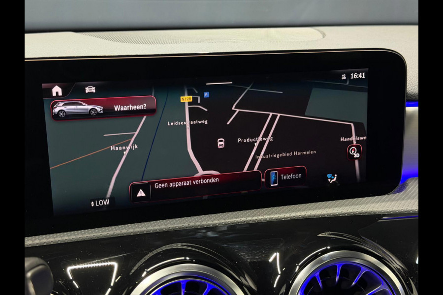 Mercedes-Benz A-Klasse 180 AMG Pano Keyless Sfeerv LED Camera