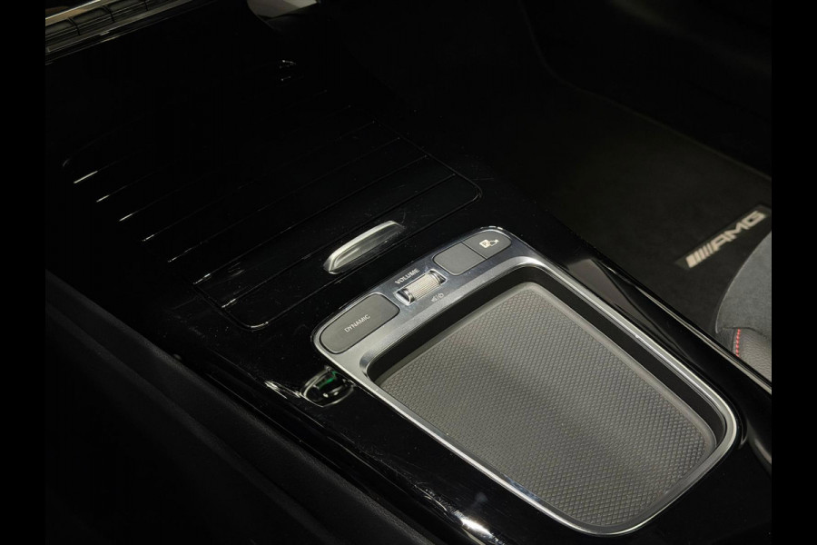 Mercedes-Benz A-Klasse 180 AMG Pano Keyless Sfeerv LED Camera
