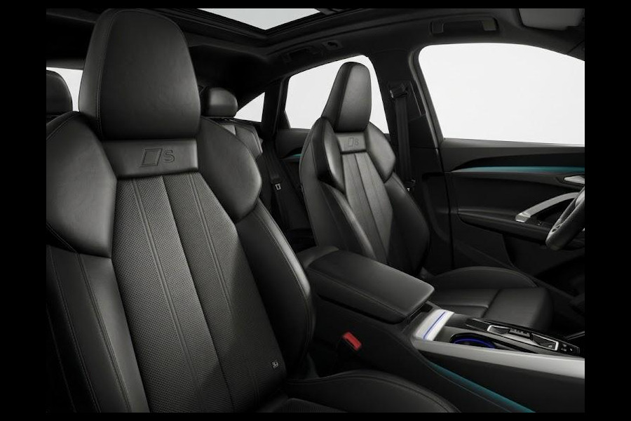 Audi Q5 Sportback S edition e-hybrid 367 pk | Panorama-glasdak | B&O 3D sound | Trekhaak, elektr | Stoelventilatie voor |