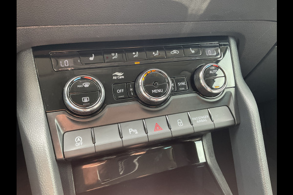 Škoda Karoq 1.5 TSI ACT Style Business Memory Stoelverw Adapt.Cruise Camera Carplay Voll.onderhouden!