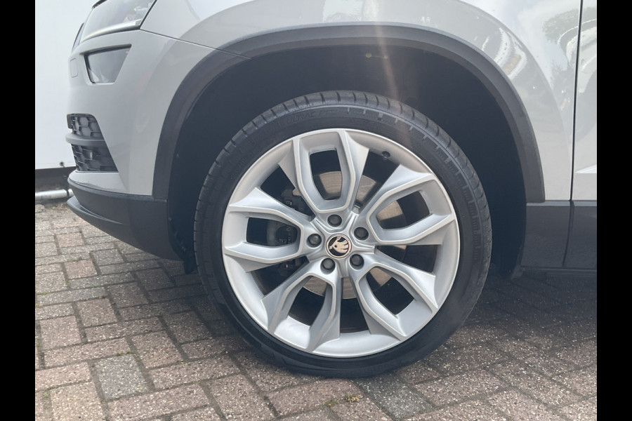 Škoda Karoq 1.5 TSI ACT Style Business Memory Stoelverw Adapt.Cruise Camera Carplay Voll.onderhouden!