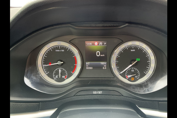 Škoda Karoq 1.5 TSI ACT Style Business Memory Stoelverw Adapt.Cruise Camera Carplay Voll.onderhouden!