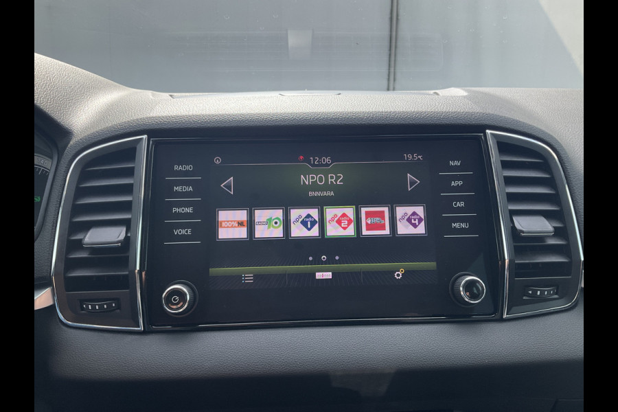 Škoda Karoq 1.5 TSI ACT Style Business Memory Stoelverw Adapt.Cruise Camera Carplay Voll.onderhouden!
