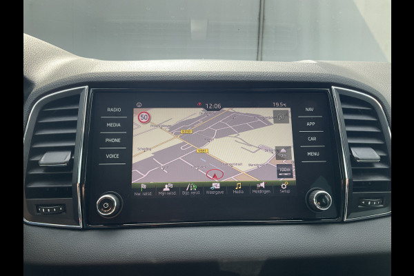 Škoda Karoq 1.5 TSI ACT Style Business Memory Stoelverw Adapt.Cruise Camera Carplay Voll.onderhouden!