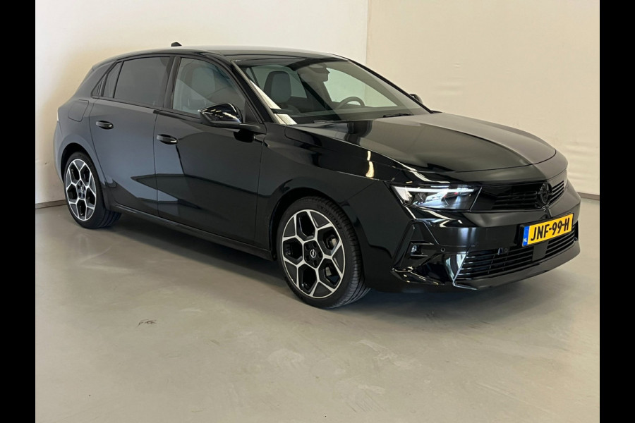 Opel Astra 1.2 Turbo Sport Night Edition / CarPlay / 18" LM